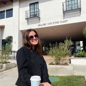 Meet your Posher, Julia